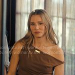 Joanne’s brown twisted asymmetric top and ivory jeans on Nobody Wants This