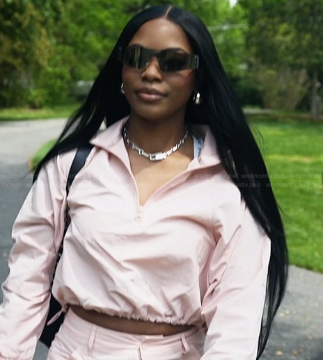 Keiarna’s pink cropped jacket and pants on The Real Housewives of Potomac