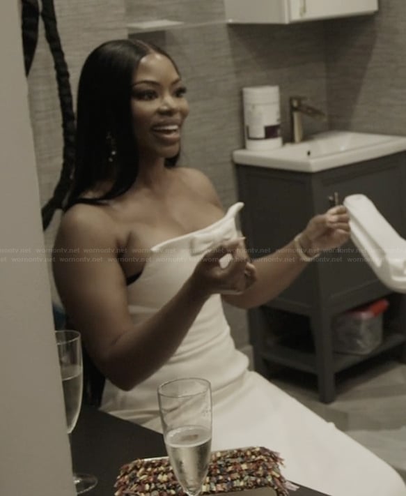 Keiarna’s white strapless dress on The Real Housewives of Potomac