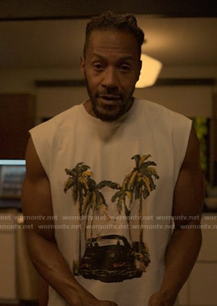 Lewis’s white print muscle tee on Reasonable Doubt