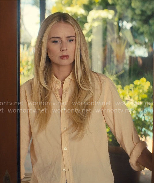 Morgan’s peach linen shirt on Nobody Wants This