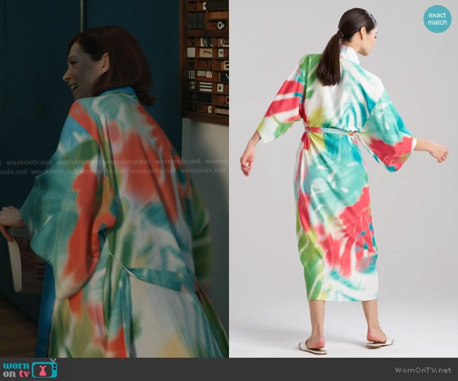 Natori Usami Robe in Multi worn by Elsbeth Tascioni (Carrie Preston) on Elsbeth