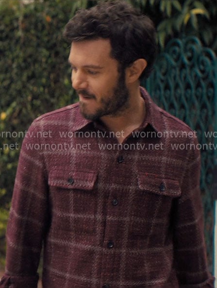 Noah’s burgundy checked shirt on Nobody Wants This