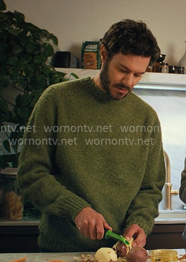 Noah’s green sweater on Nobody Wants This