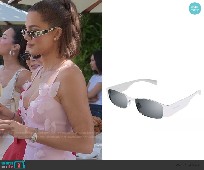 Saint Laurent SL 738 Rectangular Sunglasses worn by Khloe Kardashian (Khloe Kardashian) on The Kardashians