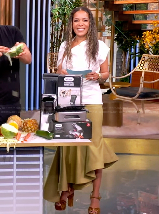 Sunny’s white asymmetric top and skirt on The View