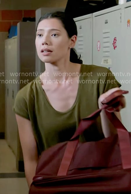 Violet’s green scoop-neck tee on Chicago Fire