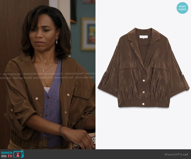 Zara Short Sleeve Safari Shirt in Brown worn by Maggie Pierce (Kelly McCreary) on Greys Anatomy