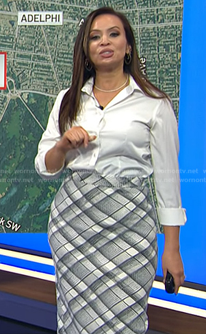 Adelle’s grey plaid pencil skirt on Today
