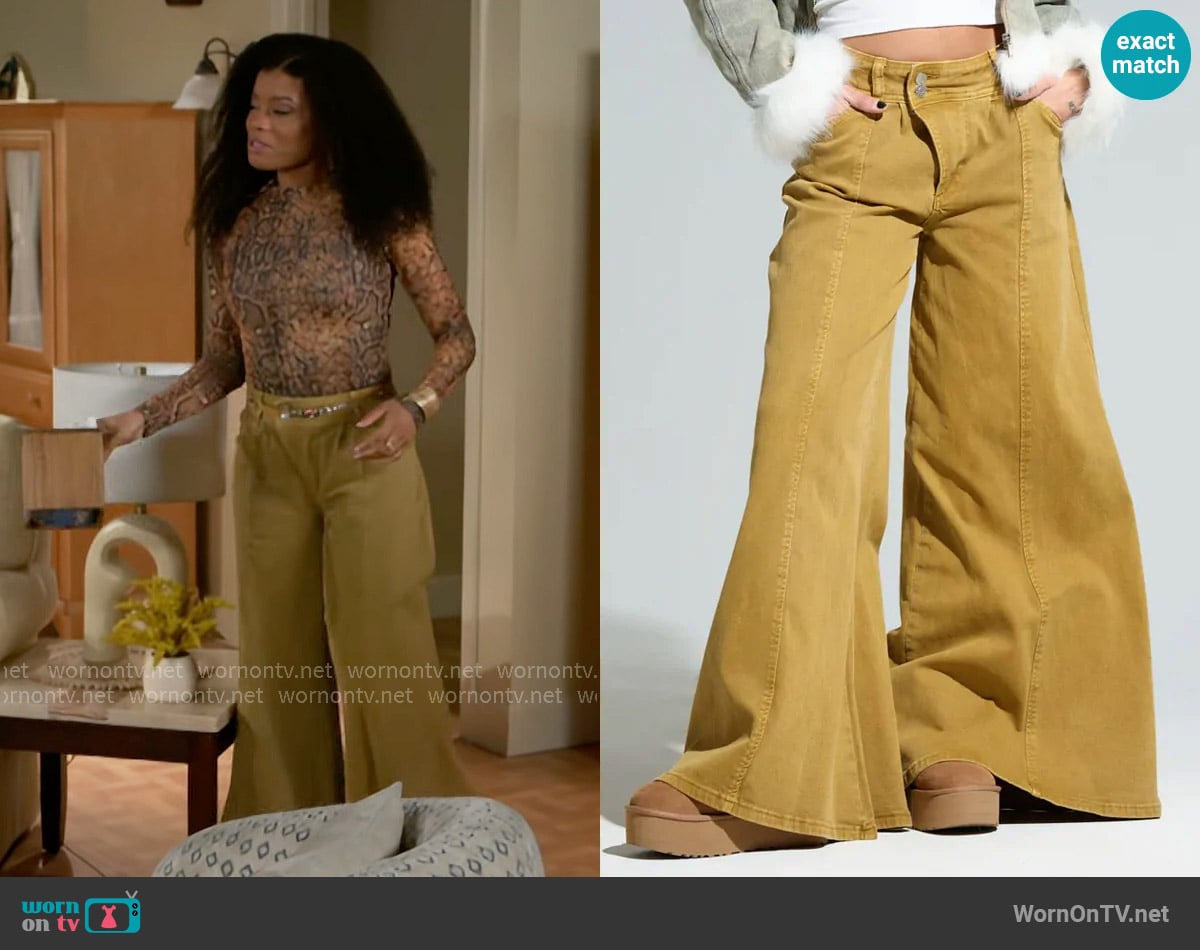 Akira Give It To Me Low Rise Denim Pant worn by Eva Thomas (Ambyr Michelle) on Beyond the Gates
