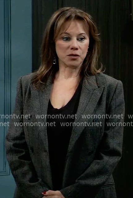 Alexis’ plaid blazer on General Hospital
