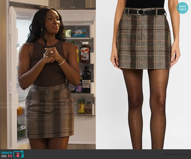 Argent Plaid-Print Tailored Mini Skirt worn by Hilary Banks (Coco Jones) on Bel-Air