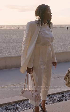 Chelsea’s blush pink bag on Selling Sunset