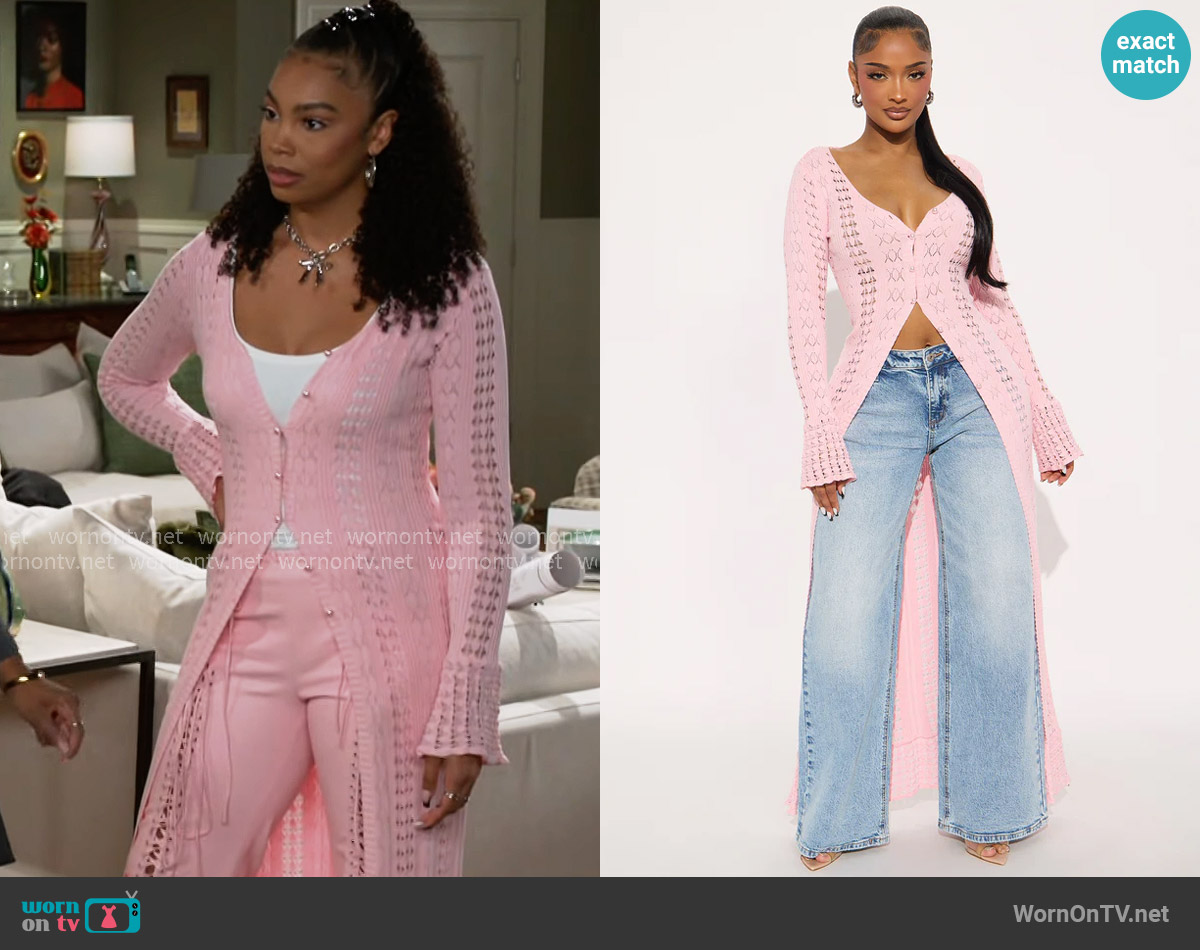 WornOnTV: Chelsea's pink pointelle knit cardigan and lace-up pants