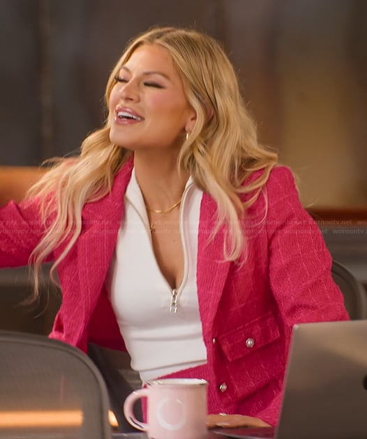 Fiona’s pink tweed jacket on Selling the OC