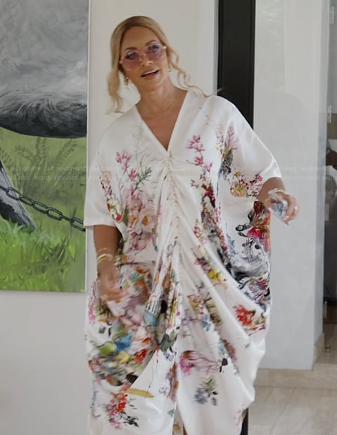Gizelle’s white floral print kaftan on The Real Housewives of Potomac