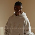 Harry’s grey REP hoodie on 9-1-1