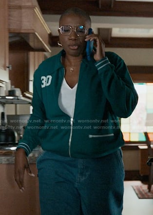 Hen’s green track jacket on 9-1-1