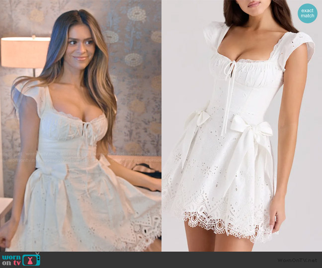 house-of-cb-giglio-eyelet-