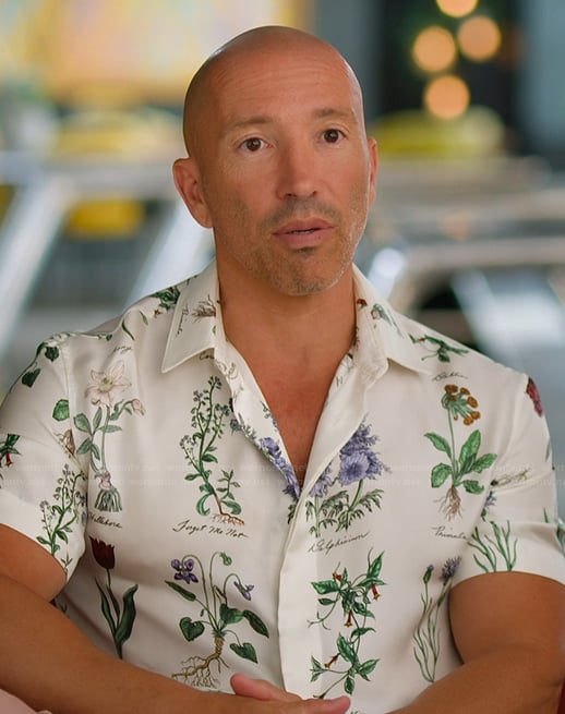 Jason’s floral confessional shirt on Selling the OC