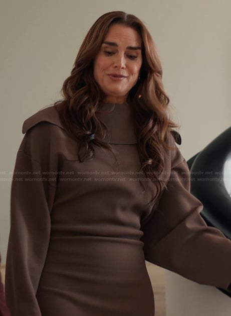 Juliana’s brown dress on Alls Fair