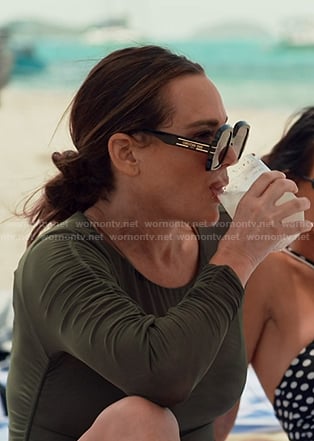 Meredith’s black squre sunglasses on The Real Housewives of Salt Lake City