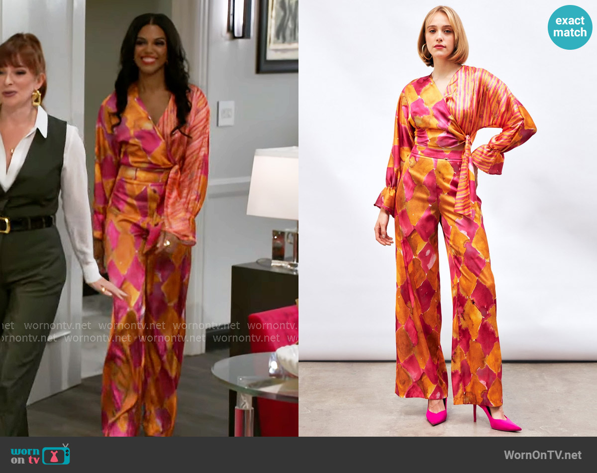 Sateen Patterned Wrap Top worn by Dani Dupree (Karla Mosley) on Beyond the Gates
