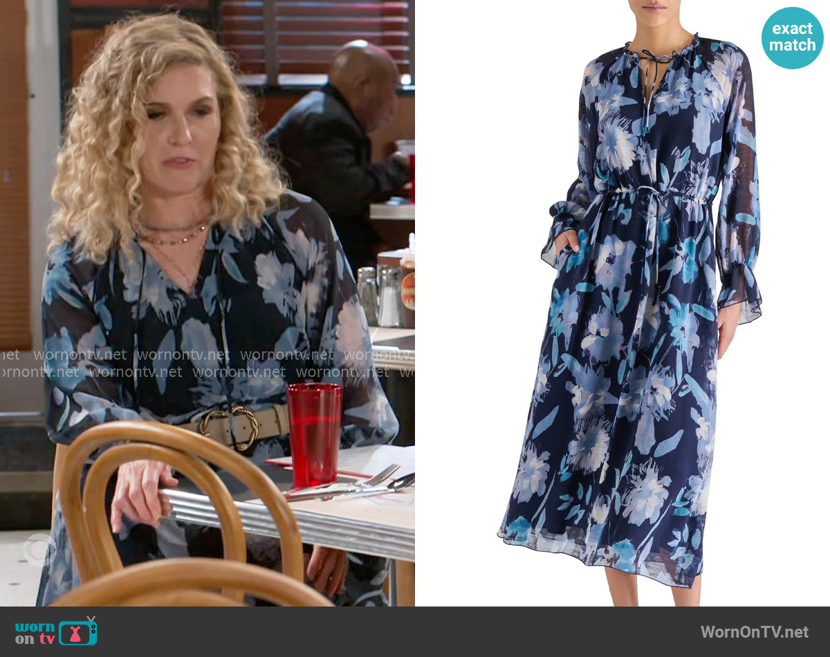 Steve Madden Elexa Long Sleeve Midi Dress in Blurry Floral worn by Jan Morgan (Jerri Tubbs) on Beyond the Gates