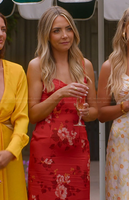 Tiffany’s red floral print dress on Selling the OC