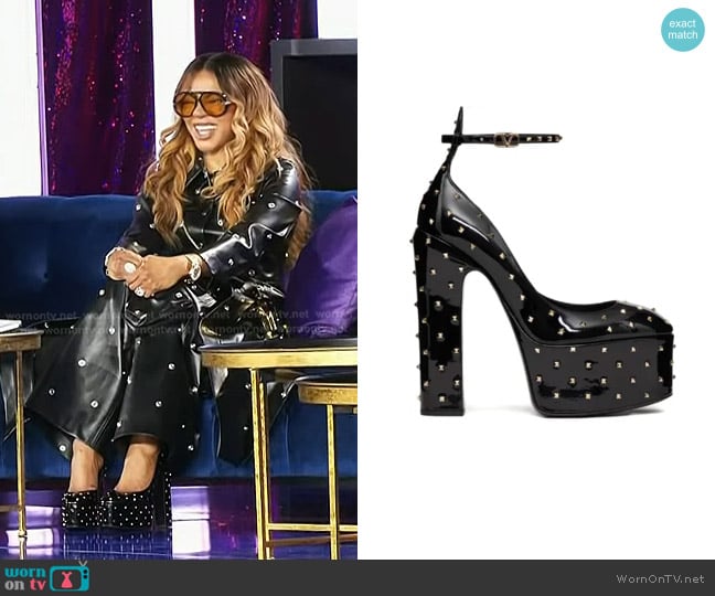 Valentino Garavani 155mm Tan-Go Platform Pumps worn by Mary Cosby on Today