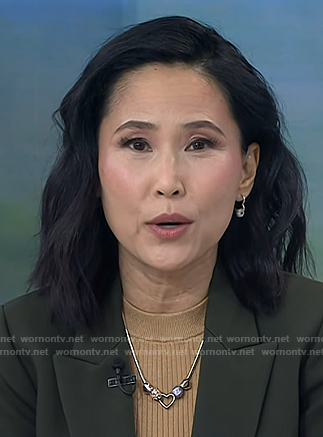 Vicky’s heart necklace on NBC News Daily