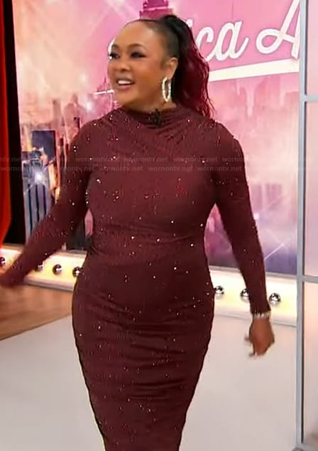 Vivica A. Fox’s burgundy sequin dress on Sherri