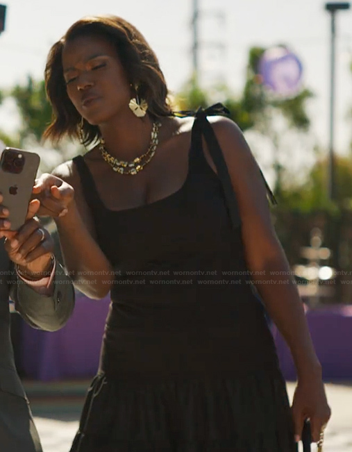 Viv’s black bow shoulder dress on Bel-Air