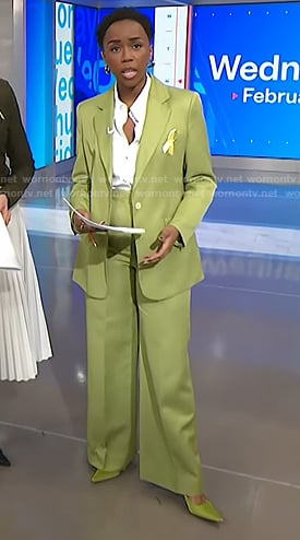 Zinhle’s light green suit on NBC News Daily