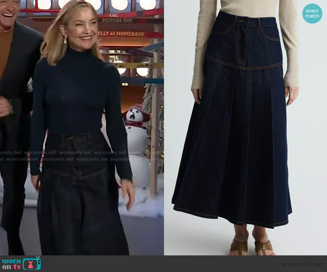 Anna Quan Logan Skirt worn by Kate Hudson on The Kelly Clarkson Show