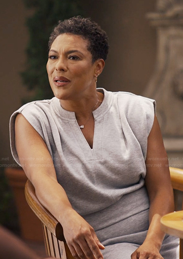 Aunty Vy’s gray top on Bel-Air