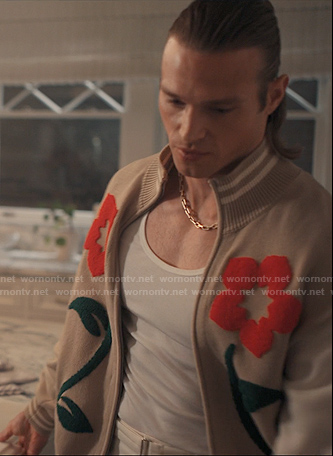 Chase’s beige floral zip sweater on Alls Fair