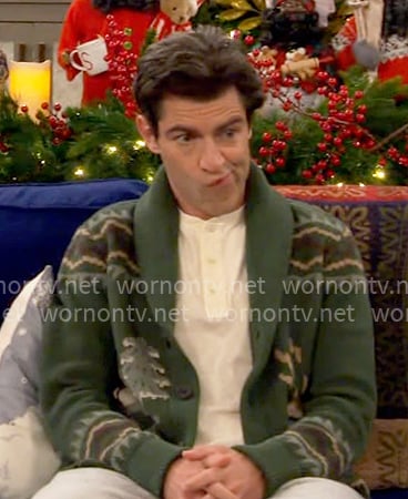 Dave’s green printed cardigan on The Neighborhood