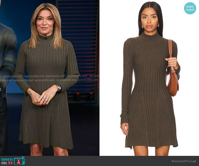 Heartloom Adi Dress in Moss worn by Kit Hoover on Access Hollywood
