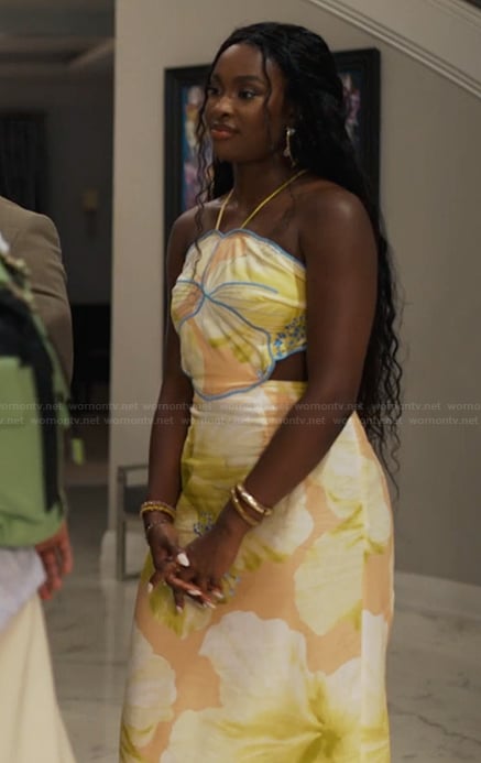 Hilary’s floral print halter dress on Bel-Air