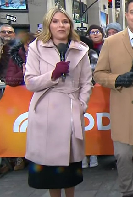 Jenna’s pink zipped wrap coat on Today