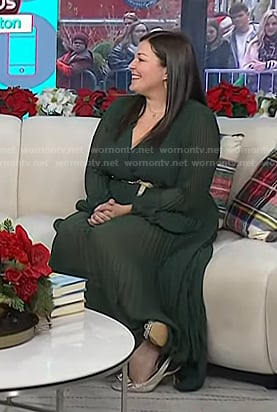 Katie Fulton’s green pleated midi dress on Today