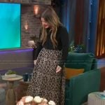 Kelly’s leopard print skirt on The Kelly Clarkson Show