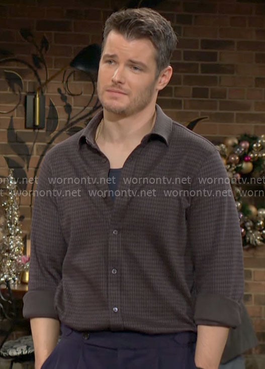Kyle’s checked shirt on The Young and the Restless
