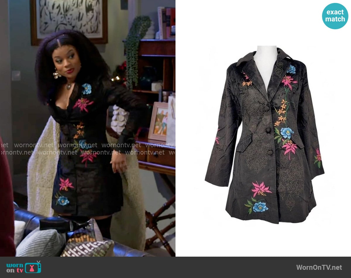 Paparazzi by Biz Embroidered Floral Coat worn by Eva Thomas (Ambyr Michelle) on Beyond the Gates