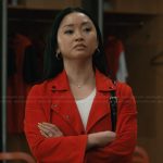 Peyton’s red jacket on Elsbeth