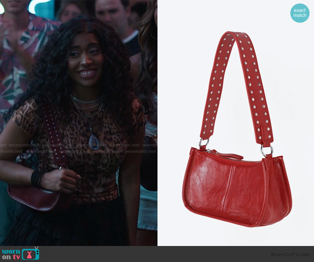 Princess Polly Marano Bag worn by Amira (Pascual-Peña) on Bel-Air