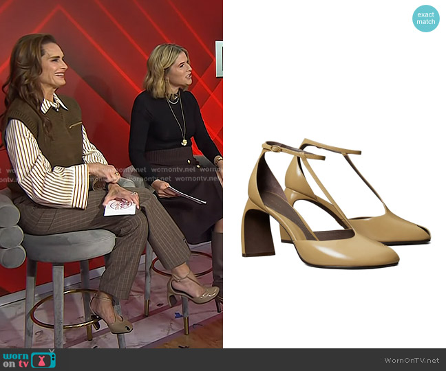 Tory Burch 90mm Peep-toe T-strap Shoes worn by Brooke Shields on Today