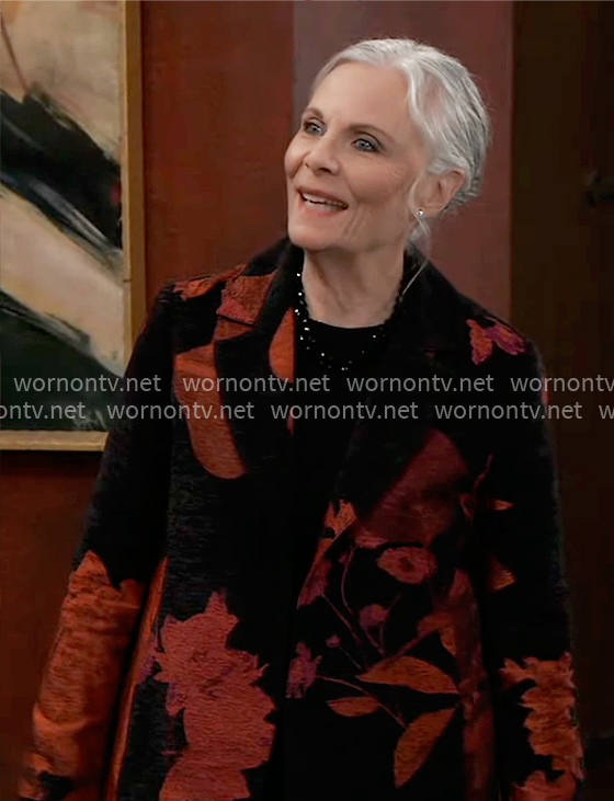 Tracy’s red and black floral jacket on General Hospital