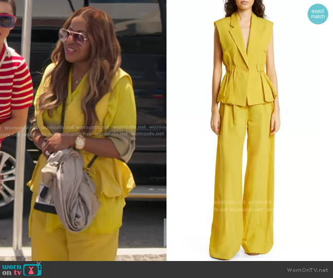 Ulla Johnson Beatriz Notched-Collar Peplum Vest Top worn by Mary Cosby on The Real Housewives of Salt Lake City